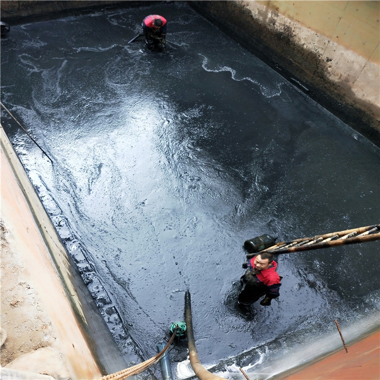 綦江废水池清理